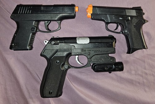 Different air co2 pistols - 3,
